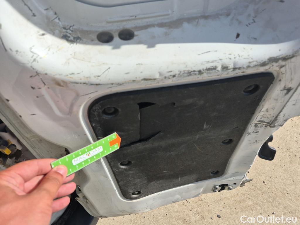  Fiat  Fiorino FIAT  / 2016 / 3P / furgón derivado de turismo Cargo Base 1.3 Mjet 59kW (80CV) E6 #28