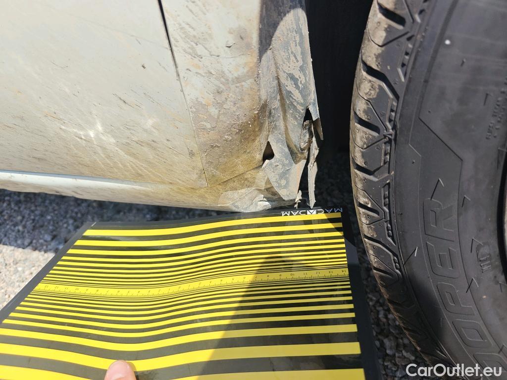  Fiat  Doblo FIAT Doblò Cargo/2015/4P/furgón derivado de turismo Cargo Maxi SX 1.6 Mjet 78kW (105CV)  Isotermo + Equipo de frio #20