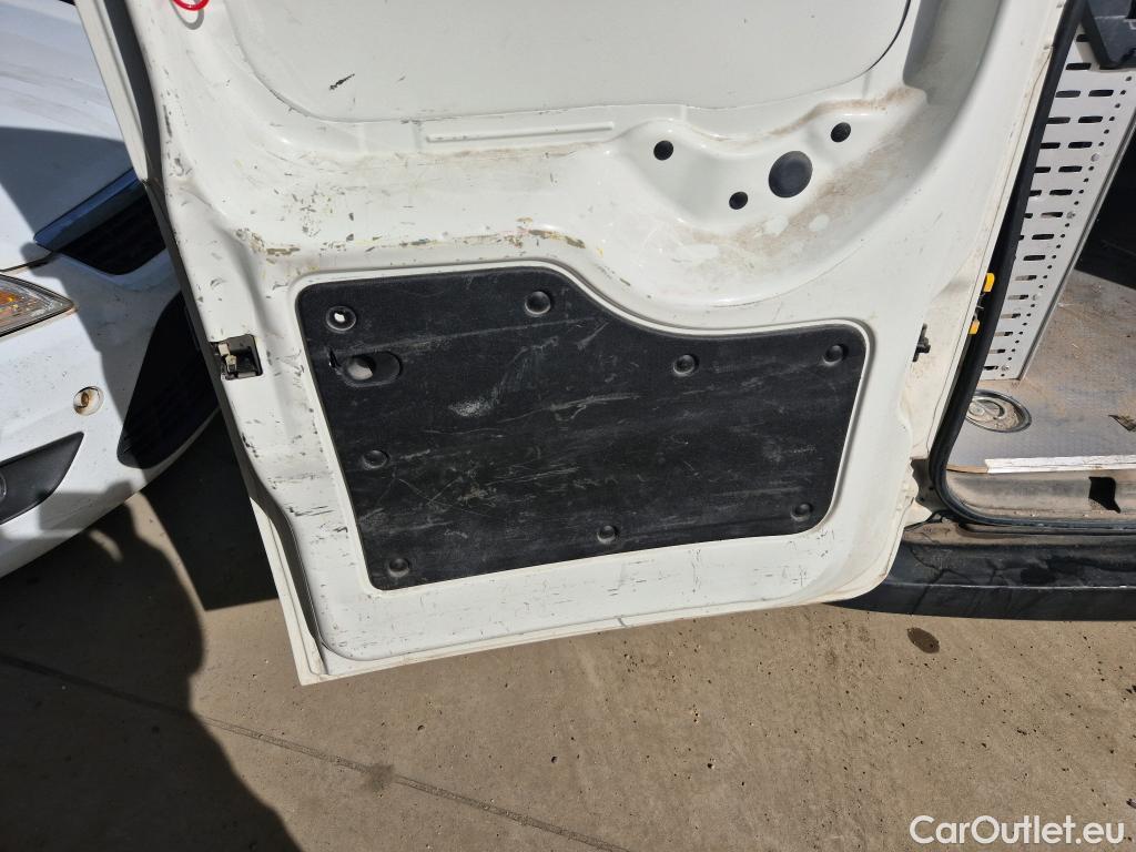  Fiat  Fiorino FIAT  / 2016 / 3P / furgón derivado de turismo Cargo Base 1.3 Mjet 59kW (80CV) E6 #31