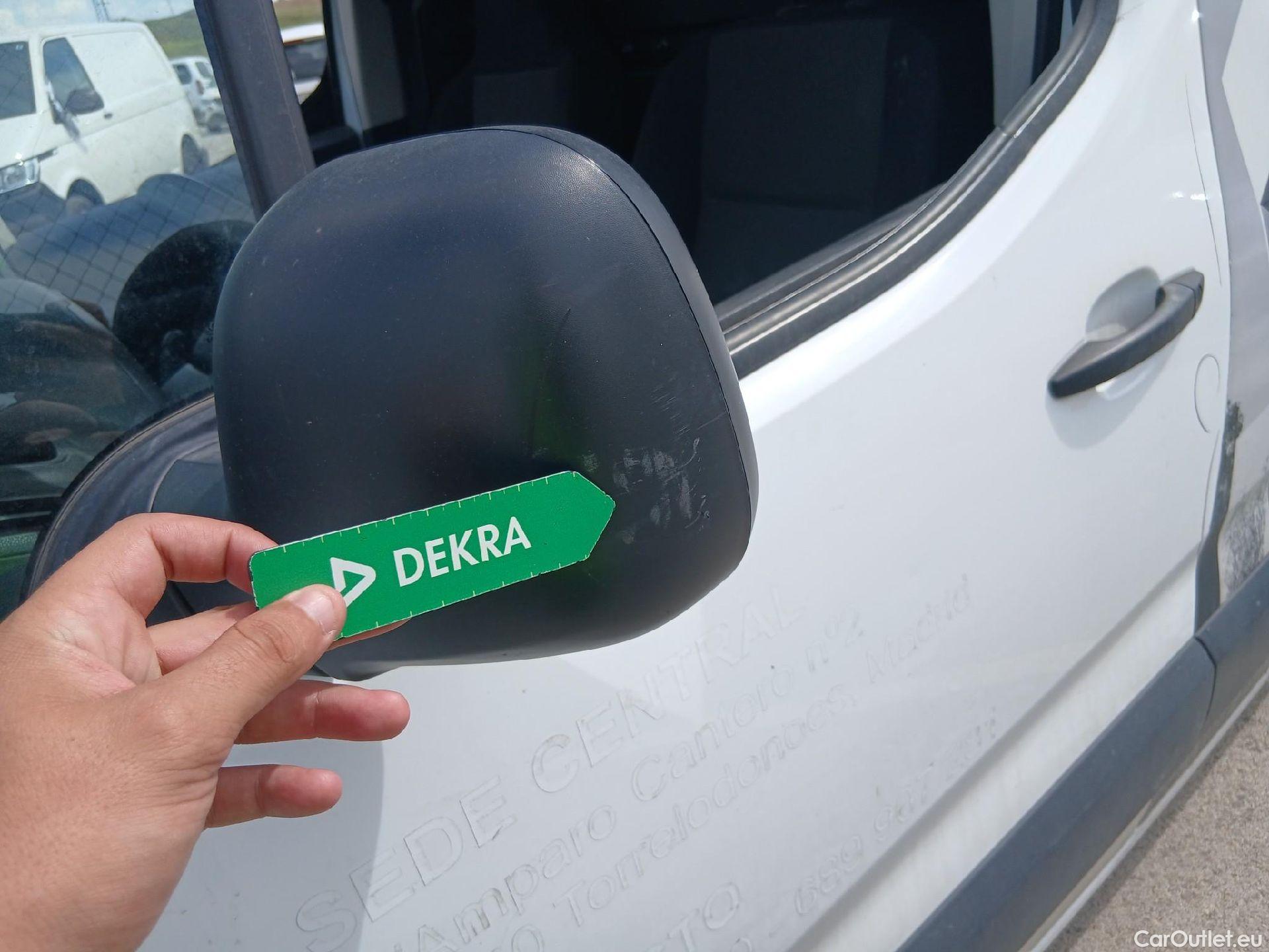  Citroen  Berlingo CITROEN  / 2018 / 3P / furgón derivado de turismo Talla M BlueHDi 100 CONTROL (AC2) #7