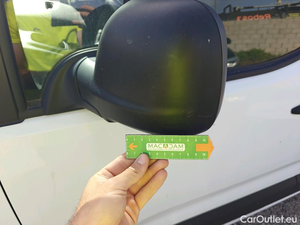  Citroen  Berlingo CITROEN  / 2018 / 4P / furgón derivado de turismo Talla M BlueHDi 100 CLUB #69