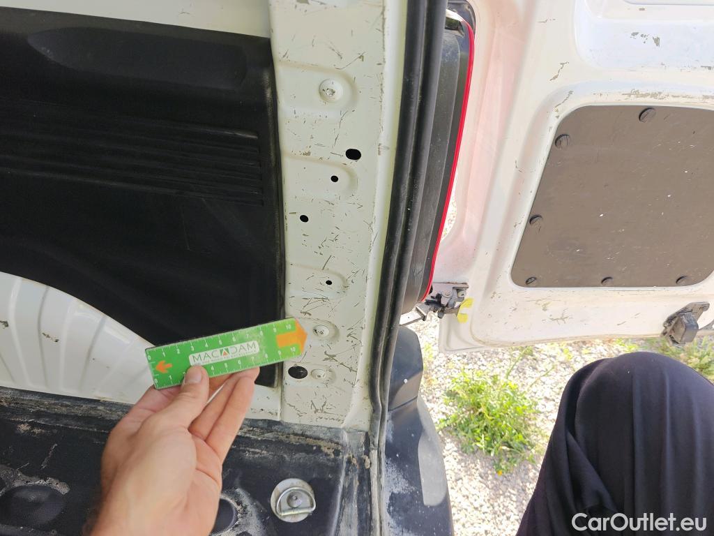  Citroen  Berlingo CITROEN  / 2018 / 4P / furgón derivado de turismo Talla M BlueHDi 100 CLUB #14