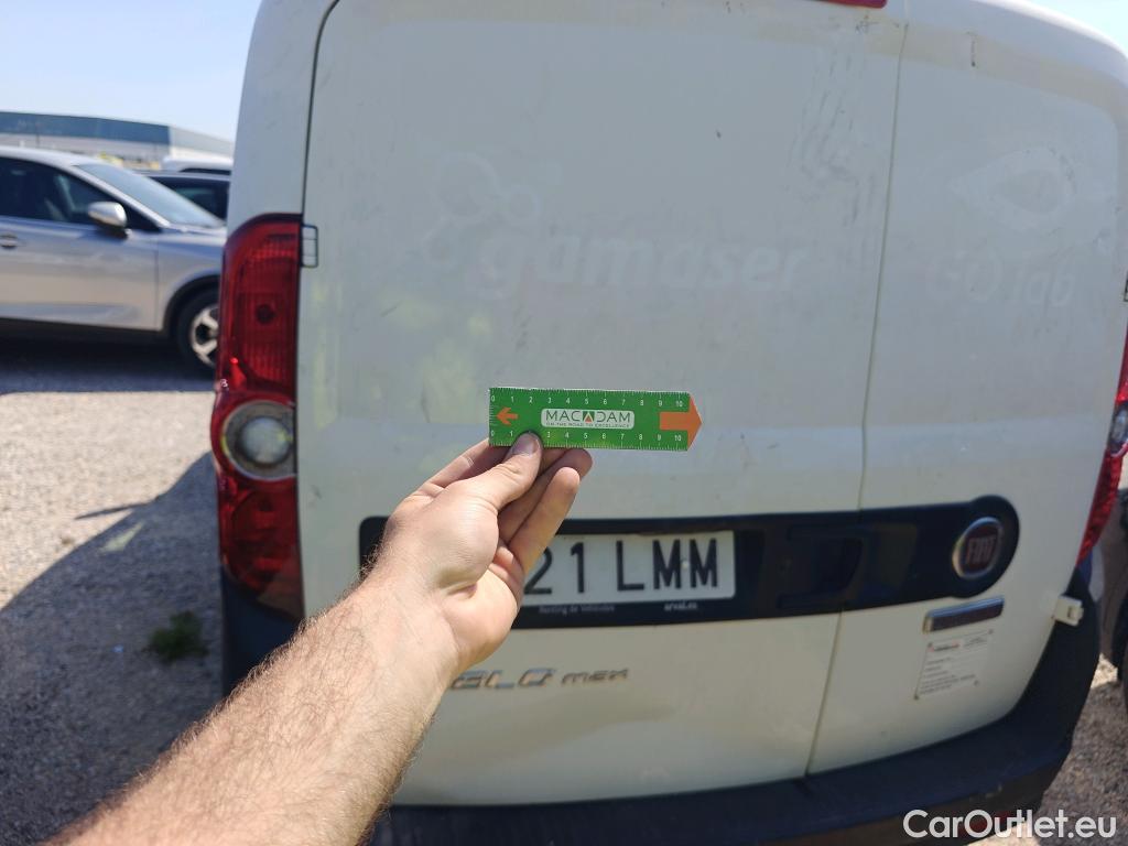  Fiat  Doblo FIAT Doblò Cargo/2015/4P/furgón derivado de turismo Cargo Maxi SX 1.6 Mjet 78kW (105CV)  Isotermo + Equipo de frio #4