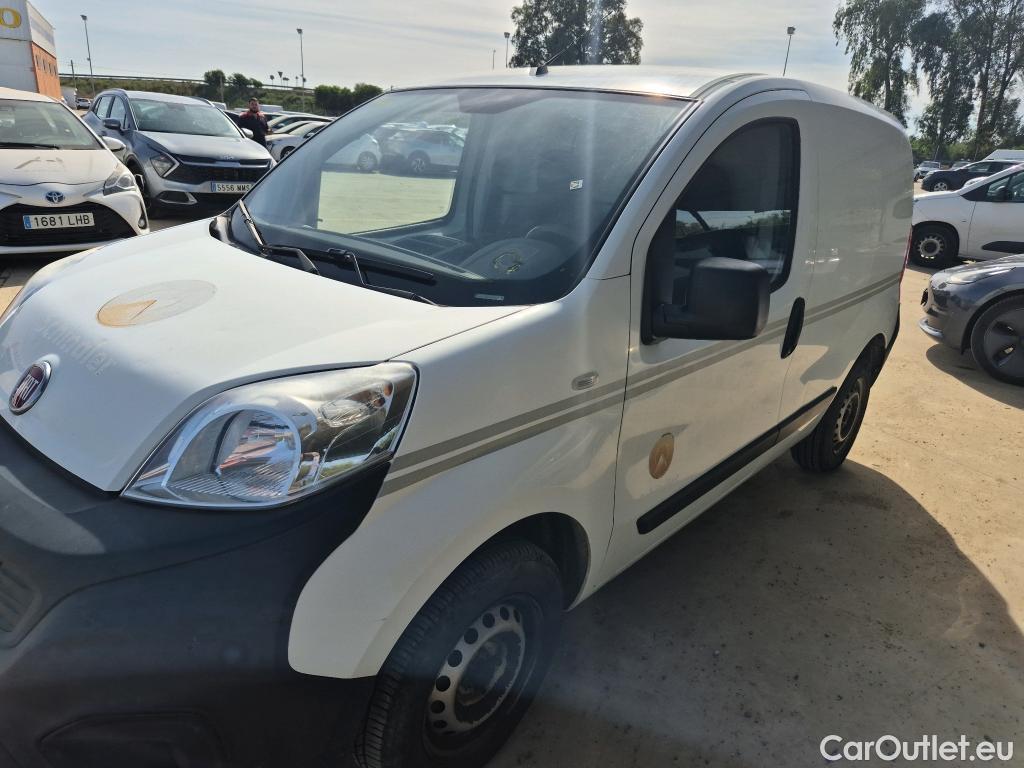  Fiat  Fiorino FIAT  / 2016 / 3P / furgón derivado de turismo Cargo Base 1.3 Mjet 59kW (80CV) E6 #21