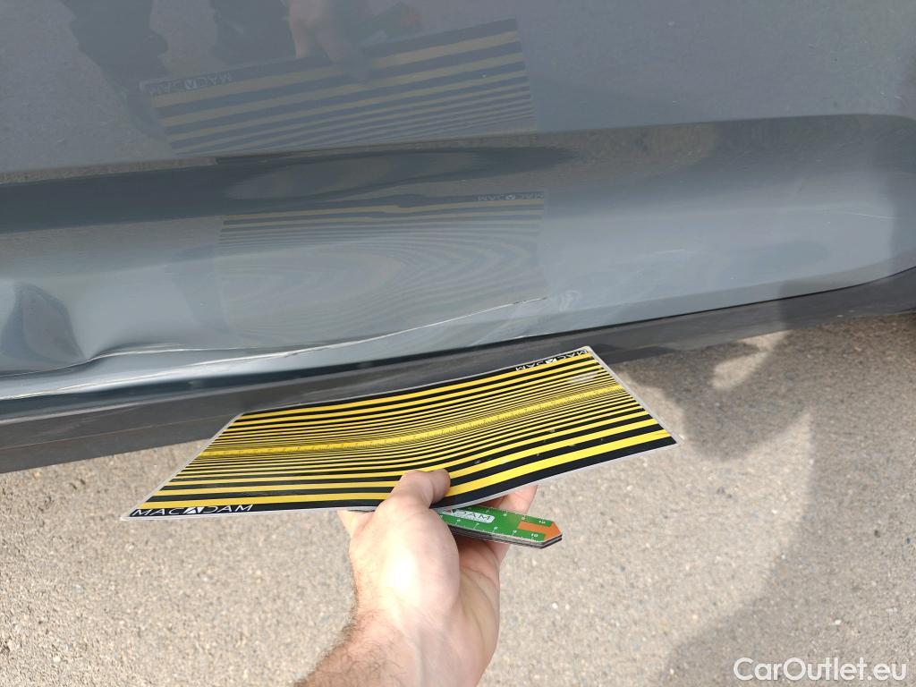  Volvo  XC 40 VOLVO XC40 todoterreno 2.0 B4 G AWD Core Auto 200 CV  #5