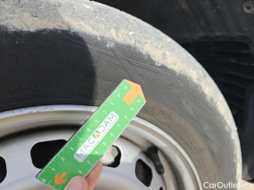  Citroen  Berlingo CITROEN  / 2018 / 4P / furgón derivado de turismo Talla M BlueHDi 100 CLUB #49