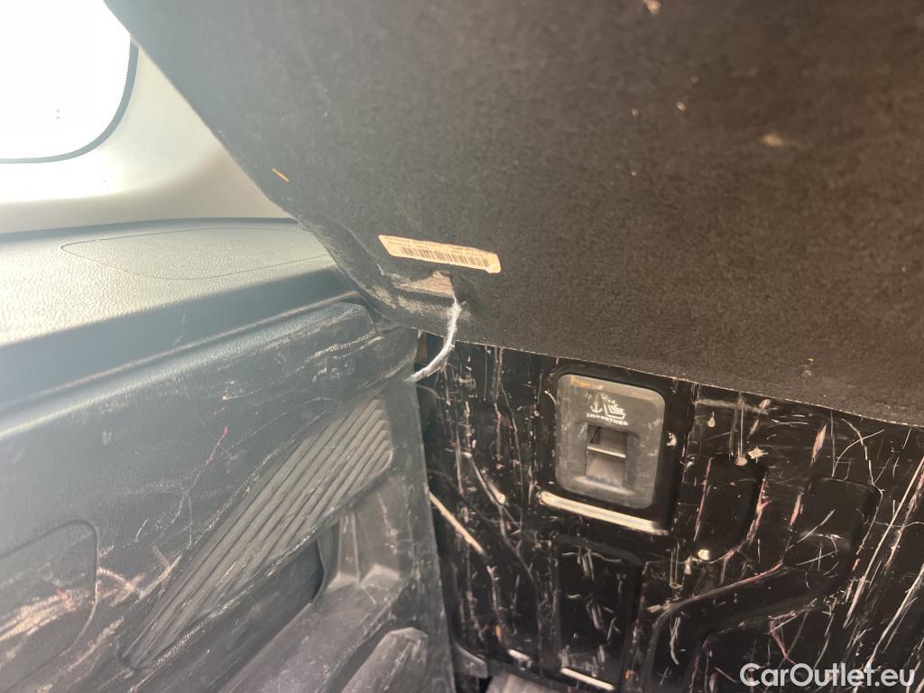  Citroen  Berlingo CITROEN  / 2018 / 4P / combi Talla M BlueHDi 100 S&S LIVE (AC) #37