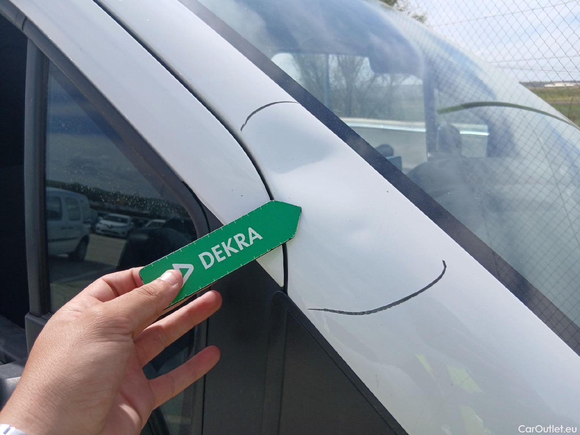  Citroen  Berlingo CITROEN  / 2018 / 3P / furgón derivado de turismo Talla M BlueHDi 100 CONTROL (AC2) #36