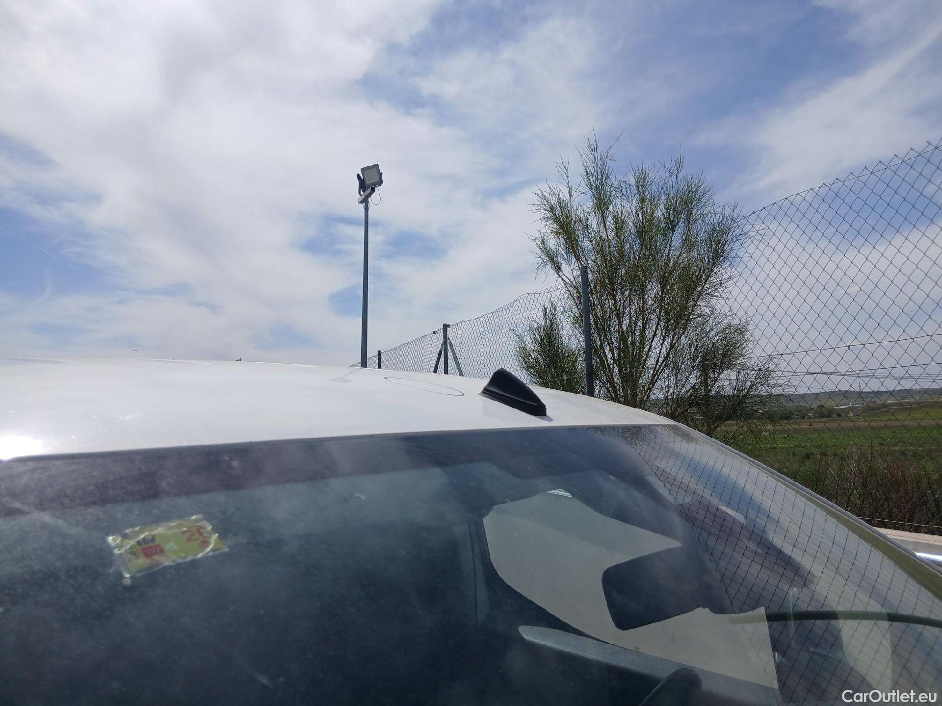  Citroen  Berlingo CITROEN  / 2018 / 3P / furgón derivado de turismo Talla M BlueHDi 100 CONTROL (AC2) #46