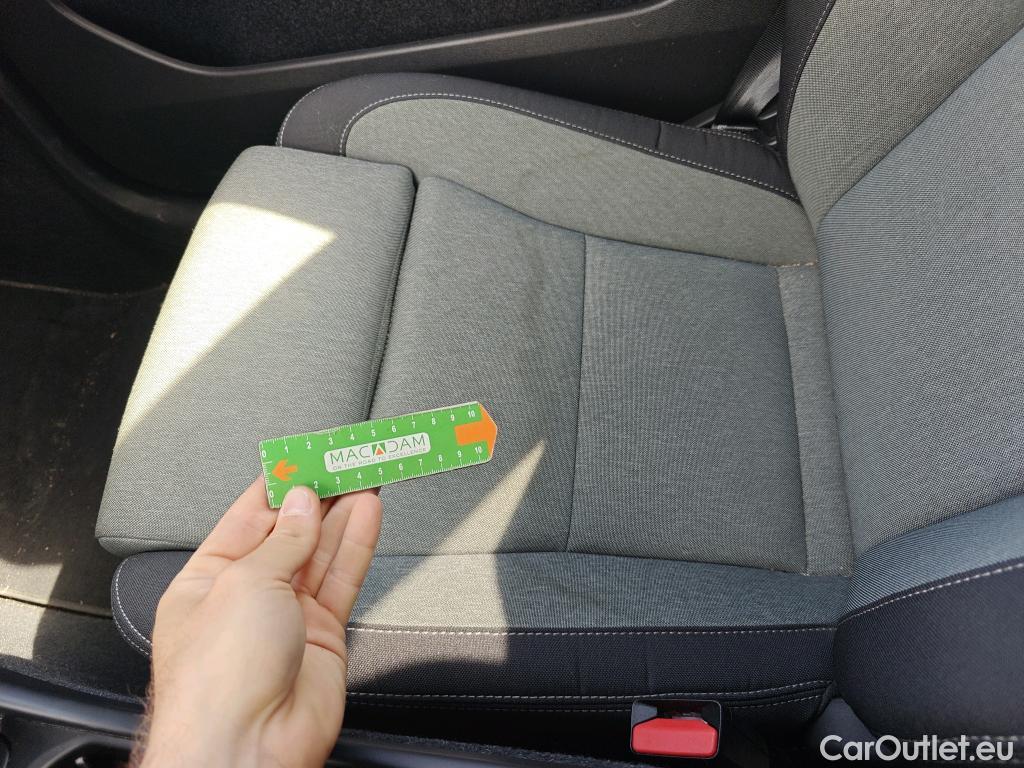  Volvo  XC 40 VOLVO XC40 todoterreno 2.0 B4 G AWD Core Auto 200 CV  #21