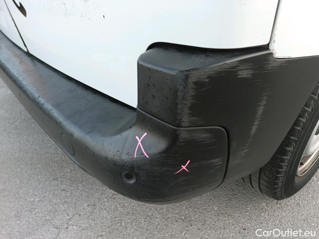  Citroen  Berlingo CITROEN  / 2018 / 4P / furgón derivado de turismo Talla M BlueHDi 100 DRIVER #26