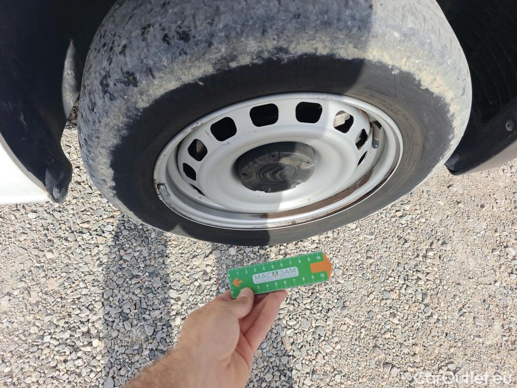  Citroen  Berlingo CITROEN  / 2018 / 4P / furgón derivado de turismo Talla M BlueHDi 100 CLUB #48