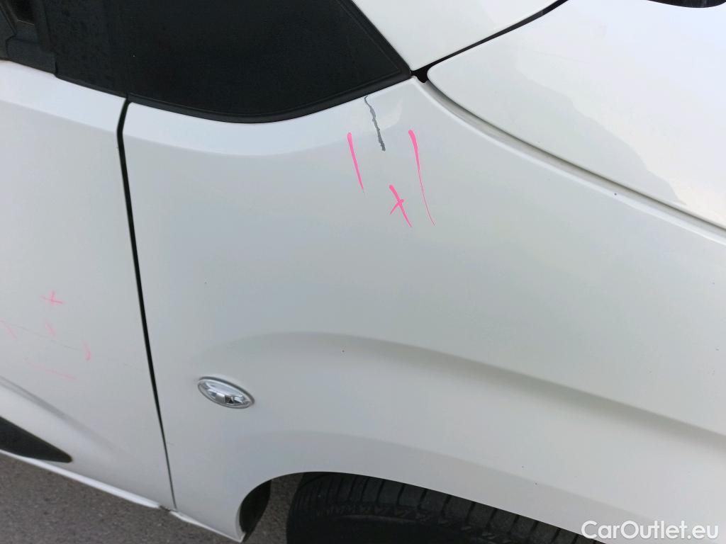  Citroen  Berlingo CITROEN  / 2018 / 4P / furgón derivado de turismo Talla M BlueHDi 100 DRIVER #27