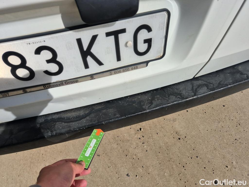  Fiat  Fiorino FIAT  / 2016 / 3P / furgón derivado de turismo Cargo Base 1.3 Mjet 59kW (80CV) E6 #17