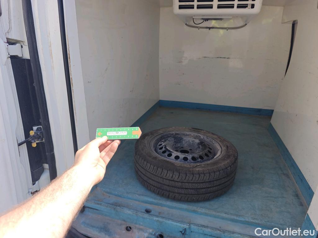  Fiat  Doblo FIAT Doblò Cargo/2015/4P/furgón derivado de turismo Cargo Maxi SX 1.6 Mjet 78kW (105CV)  Isotermo + Equipo de frio #55