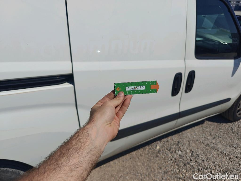  Fiat  Doblo FIAT Doblò Cargo/2015/4P/furgón derivado de turismo Cargo Maxi SX 1.6 Mjet 78kW (105CV)  Isotermo + Equipo de frio #14