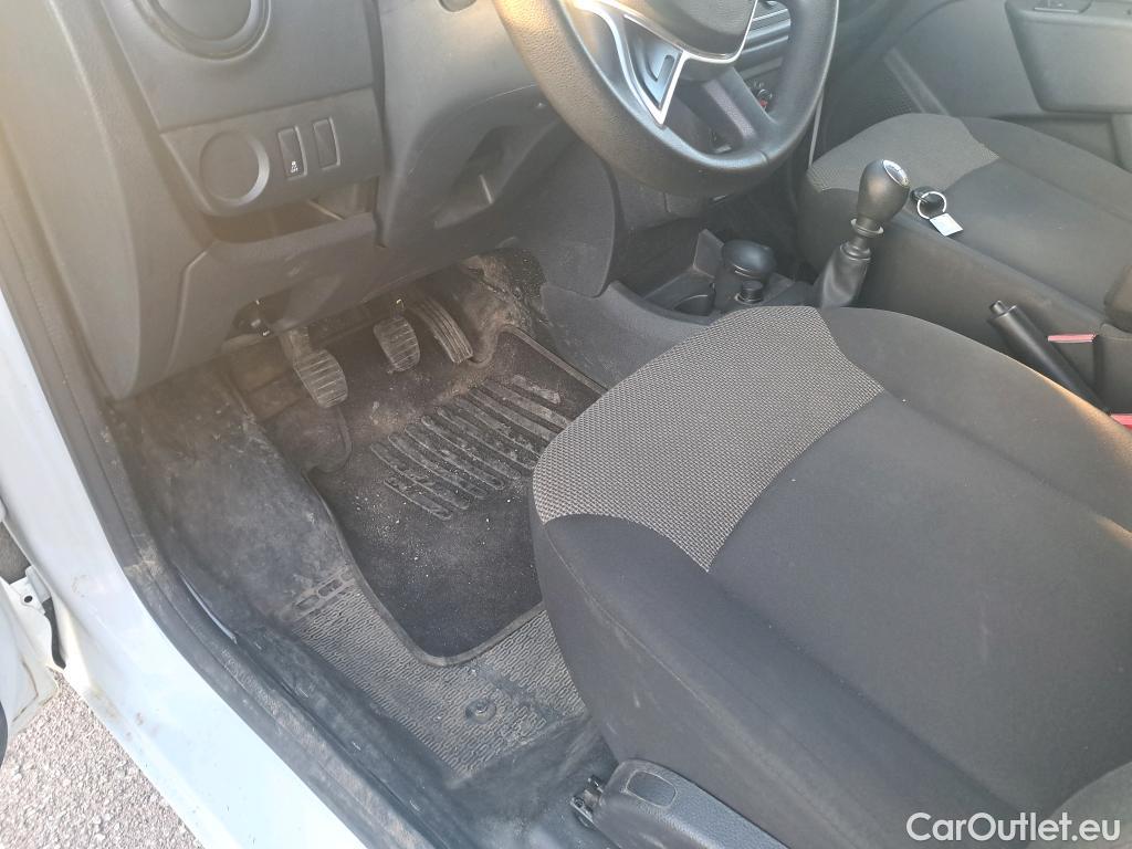  Dacia  Dokker DACIA  / 2013 / 4P / furgón derivado de turismo Van Essential Blue dCi 70kW (95CV) #39