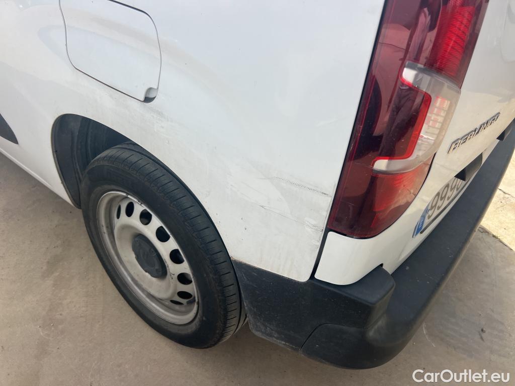  Citroen  Berlingo CITROEN  / 2018 / 4P / combi Talla M BlueHDi 100 S&S LIVE (AC) #7