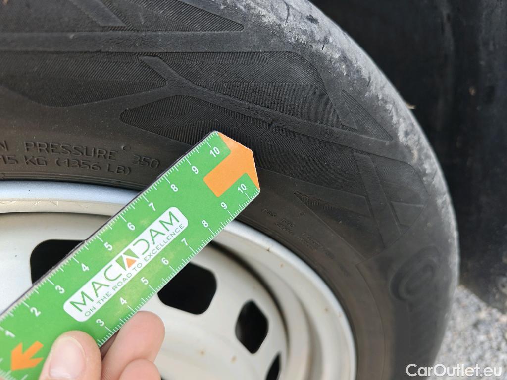  Citroen  Berlingo CITROEN  / 2018 / 4P / furgón derivado de turismo Talla M BlueHDi 100 CLUB #51