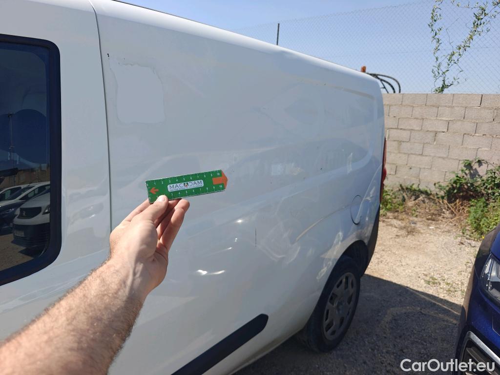  Fiat  Doblo FIAT Doblò Cargo/2015/4P/furgón derivado de turismo Cargo Maxi SX 1.6 Mjet 78kW (105CV)  Isotermo + Equipo de frio #24