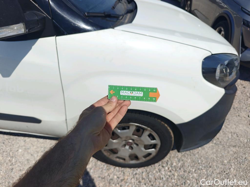  Fiat  Doblo FIAT Doblò Cargo/2015/4P/furgón derivado de turismo Cargo Maxi SX 1.6 Mjet 78kW (105CV)  Isotermo + Equipo de frio #19