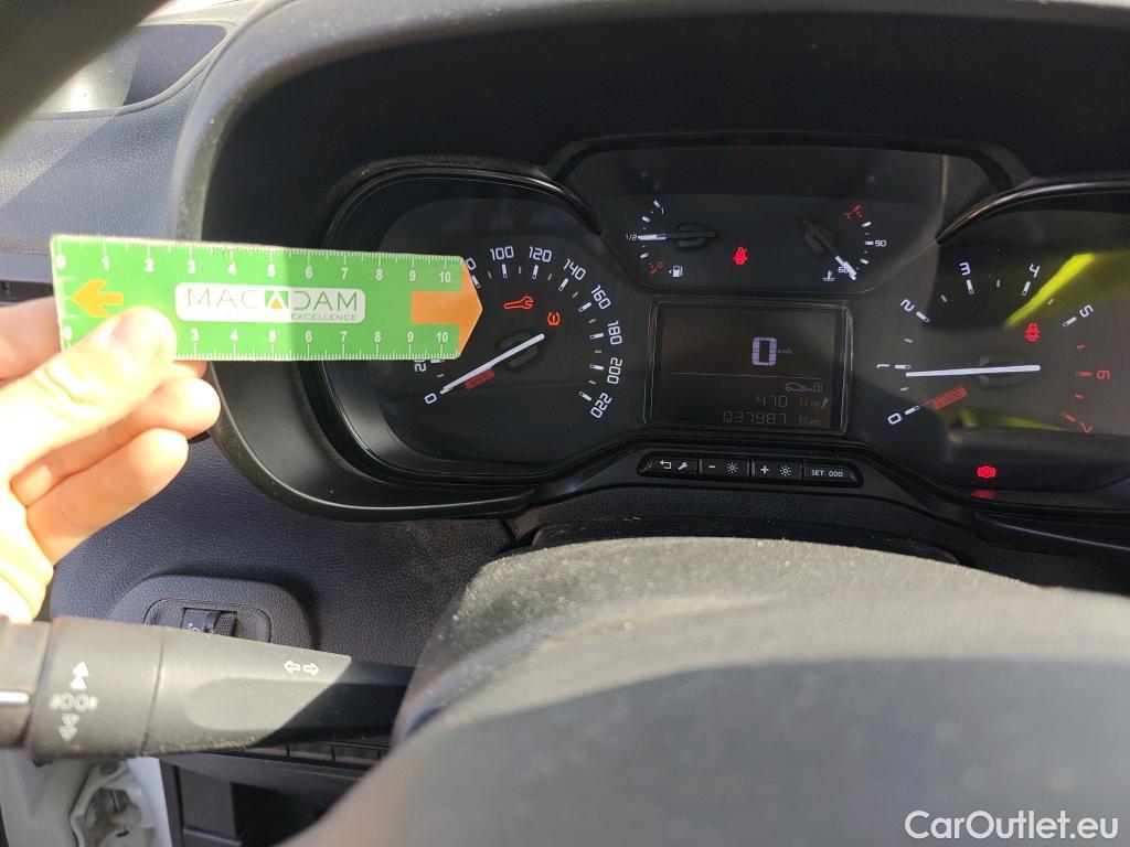  Citroen  Berlingo CITROEN  / 2018 / 4P / furgón derivado de turismo Talla M BlueHDi 100 CLUB #74