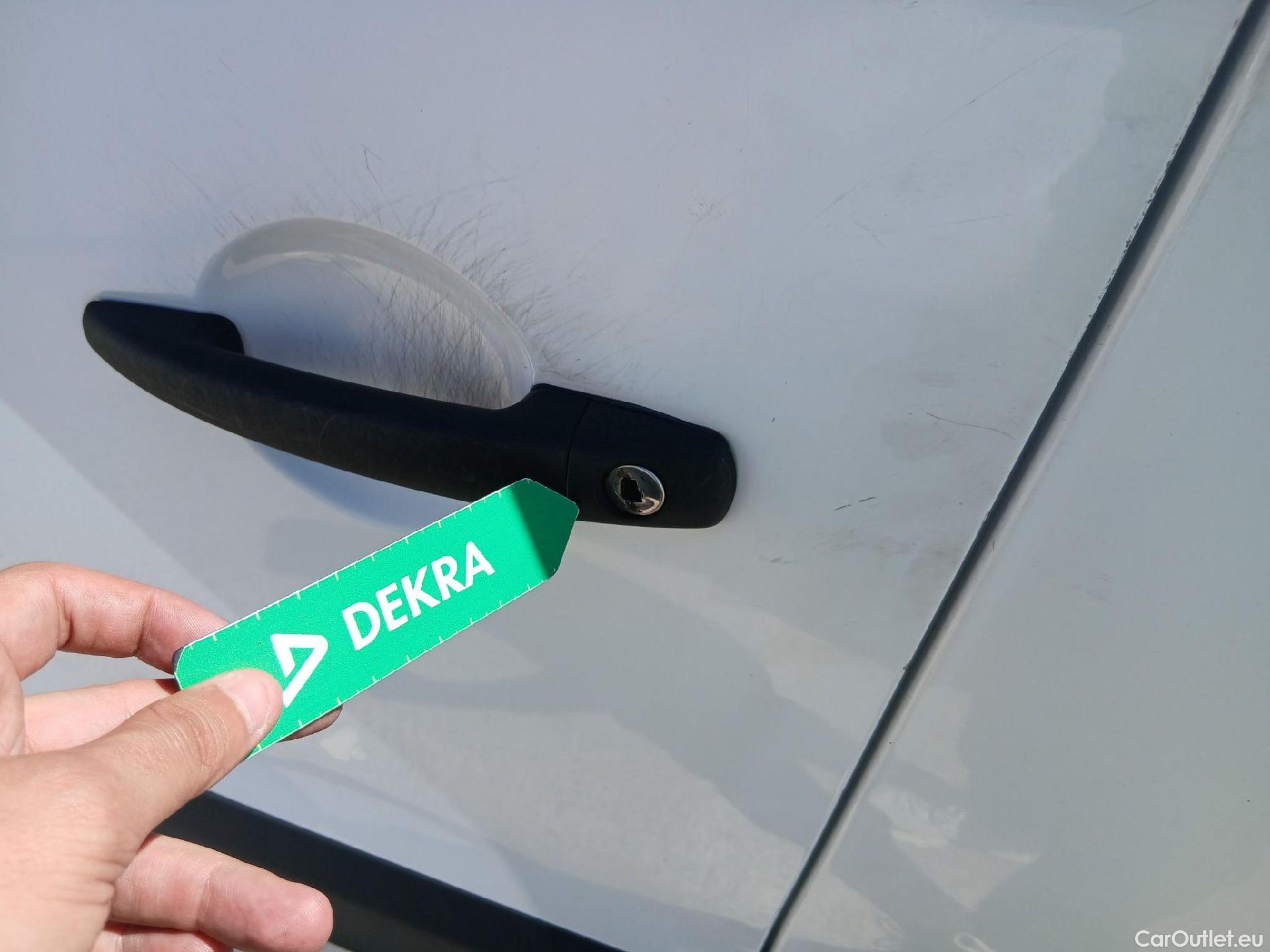  Citroen  Berlingo CITROEN  / 2015 / 3P / furgón derivado de turismo BlueHDi 74KW (100CV) #31