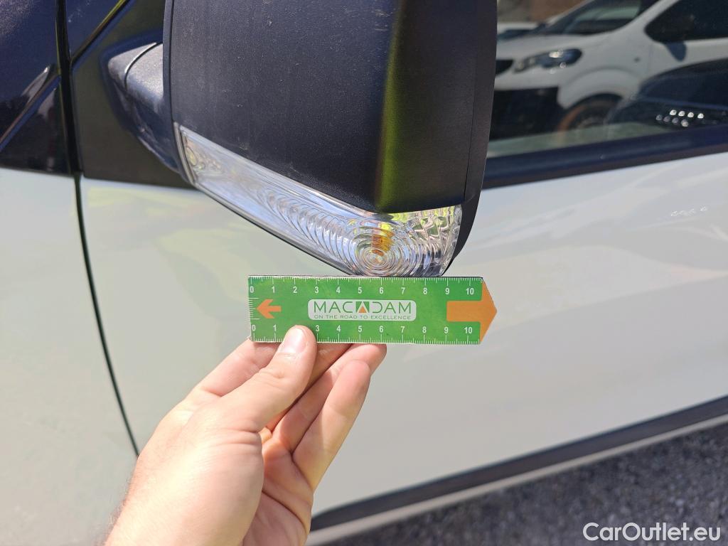  Fiat  Doblo FIAT Doblò Cargo/2015/4P/furgón derivado de turismo Cargo Maxi SX 1.6 Mjet 78kW (105CV)  Isotermo + Equipo de frio #52