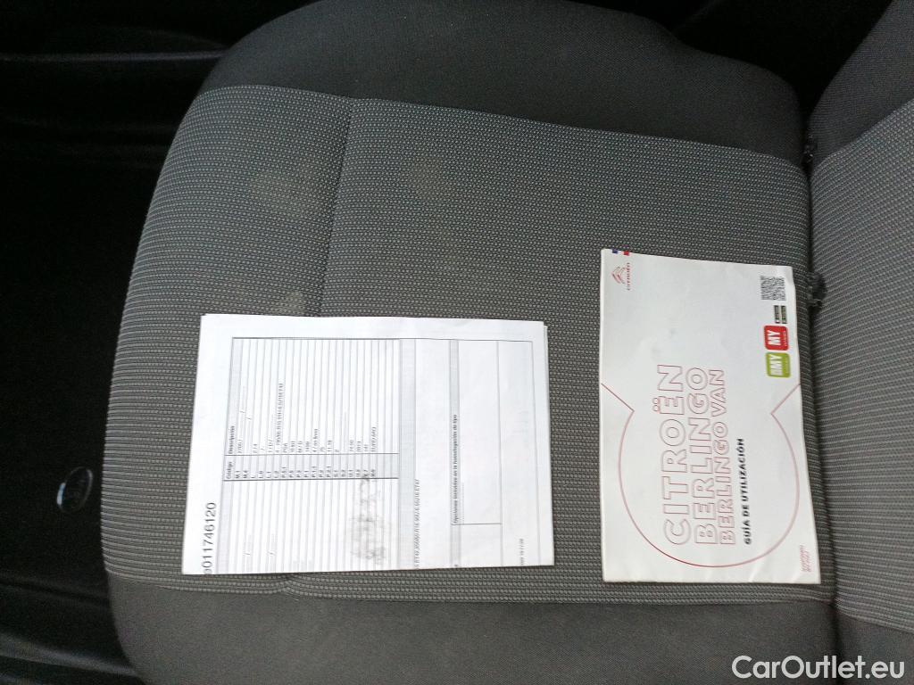  Citroen  Berlingo CITROEN  / 2018 / 4P / furgón derivado de turismo Talla M BlueHDi 100 DRIVER #36
