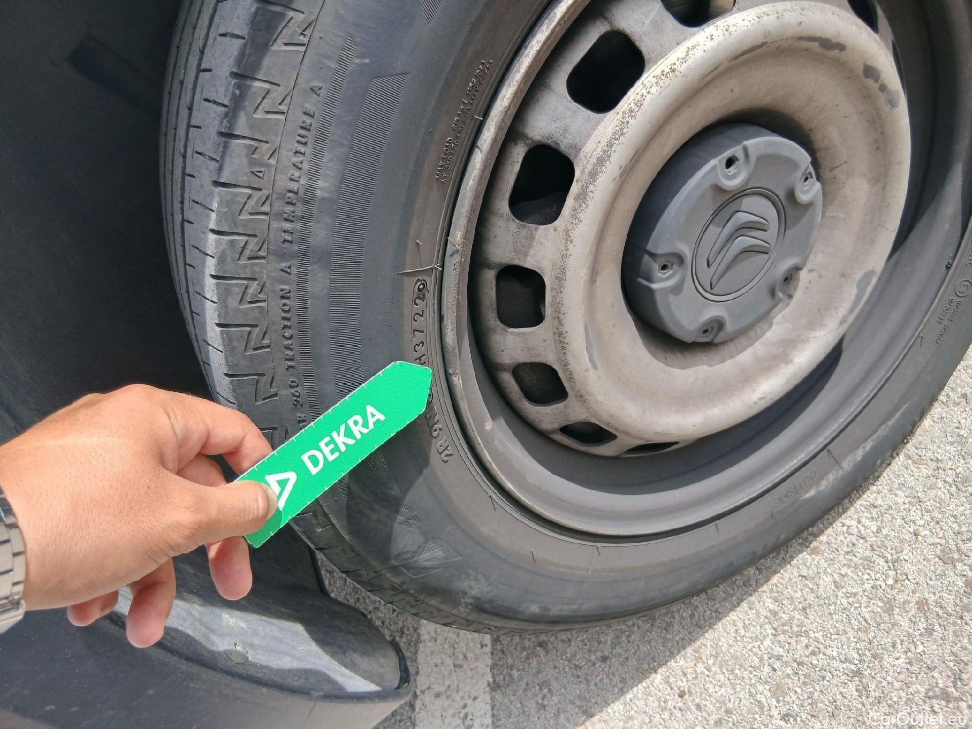  Citroen  Berlingo CITROEN  / 2018 / 3P / furgón derivado de turismo Talla M BlueHDi 100 CONTROL (AC2) #45