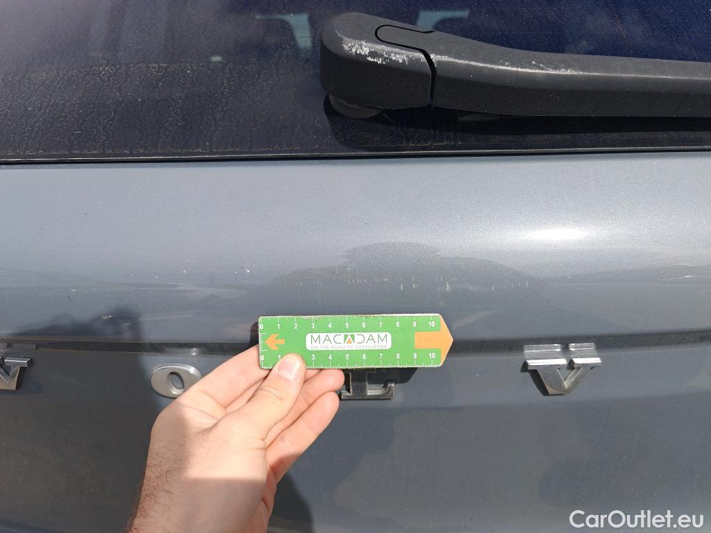  Volvo  XC 40 VOLVO XC40 todoterreno 2.0 B4 G AWD Core Auto 200 CV  #10