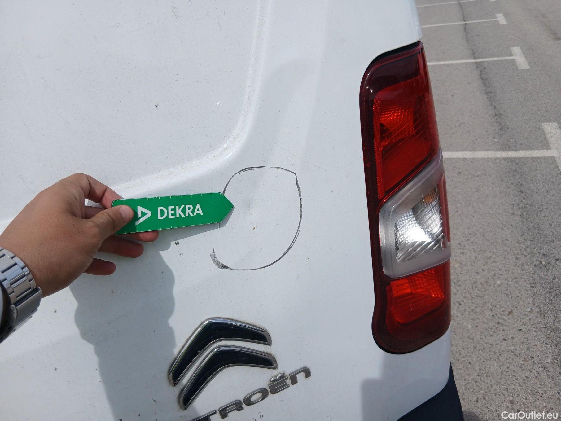  Citroen  Berlingo CITROEN  / 2018 / 3P / furgón derivado de turismo Talla M BlueHDi 100 CONTROL (AC2) #19