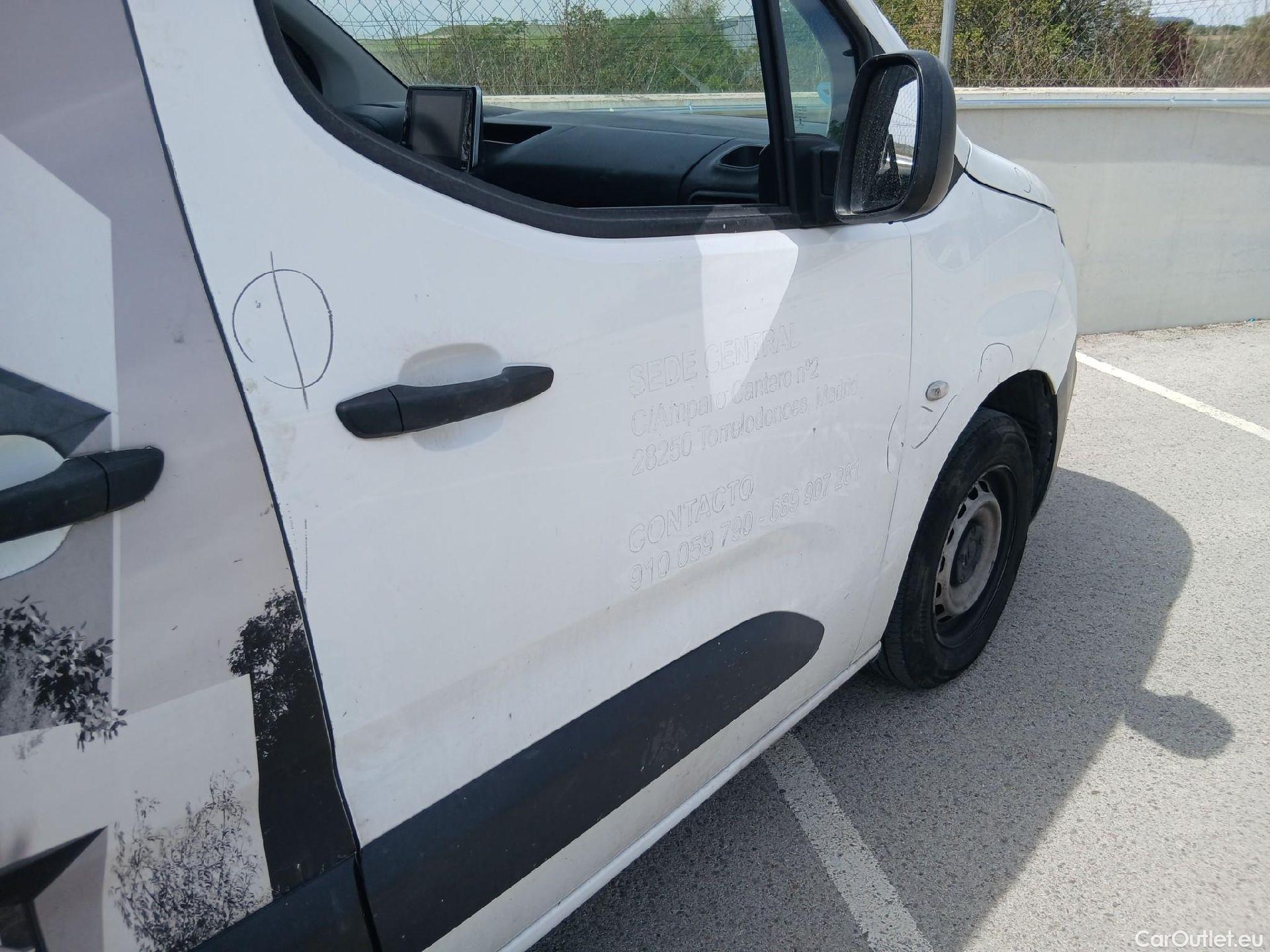  Citroen  Berlingo CITROEN  / 2018 / 3P / furgón derivado de turismo Talla M BlueHDi 100 CONTROL (AC2) #30