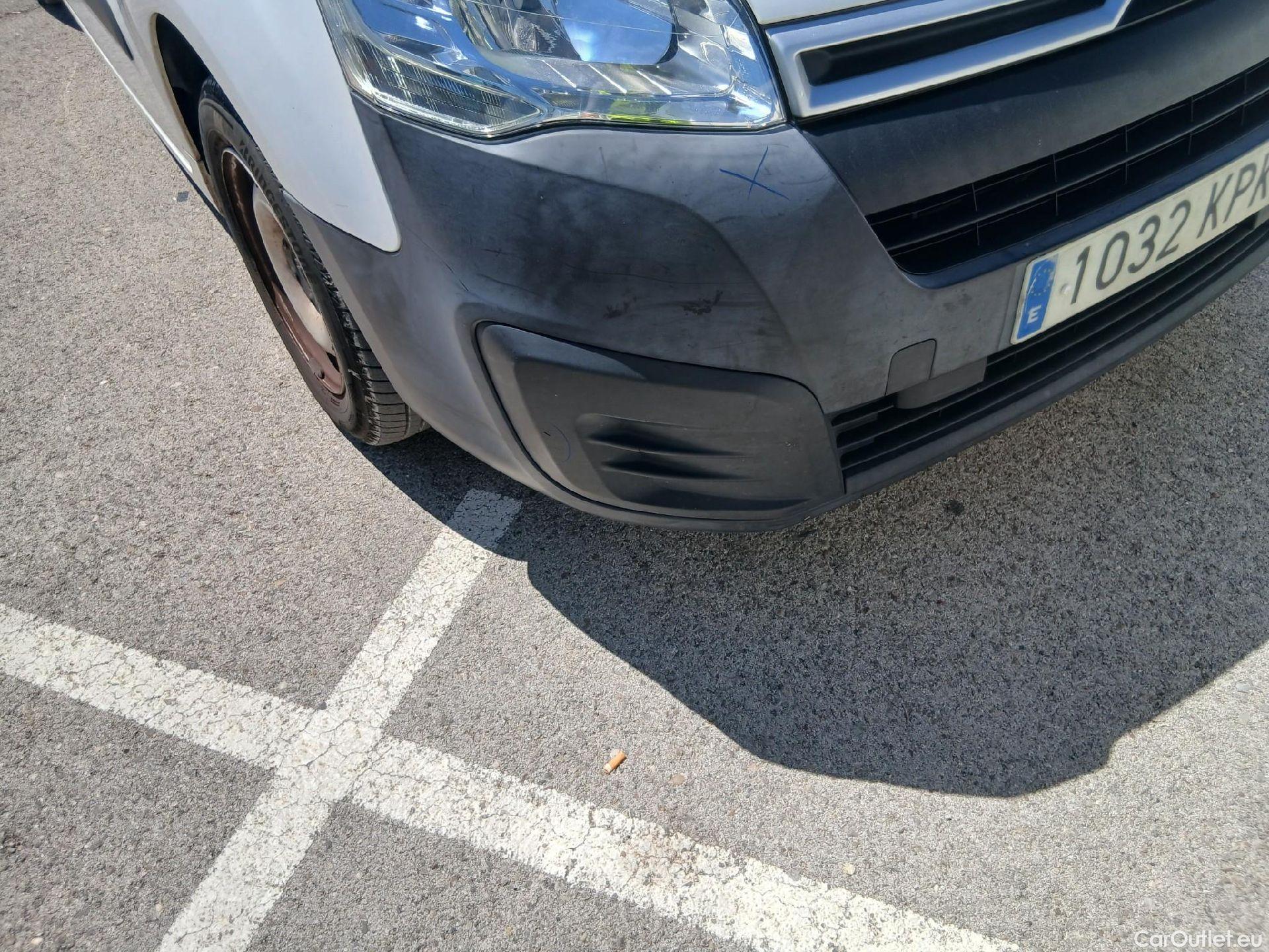  Citroen  Berlingo CITROEN  / 2015 / 3P / furgón derivado de turismo BlueHDi 74KW (100CV) #4