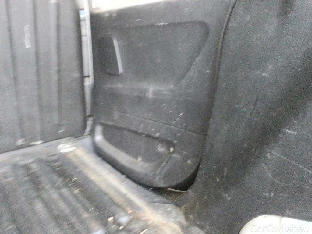  Citroen  Berlingo CITROEN  / 2018 / 4P / furgón derivado de turismo Talla M BlueHDi 100 DRIVER #37