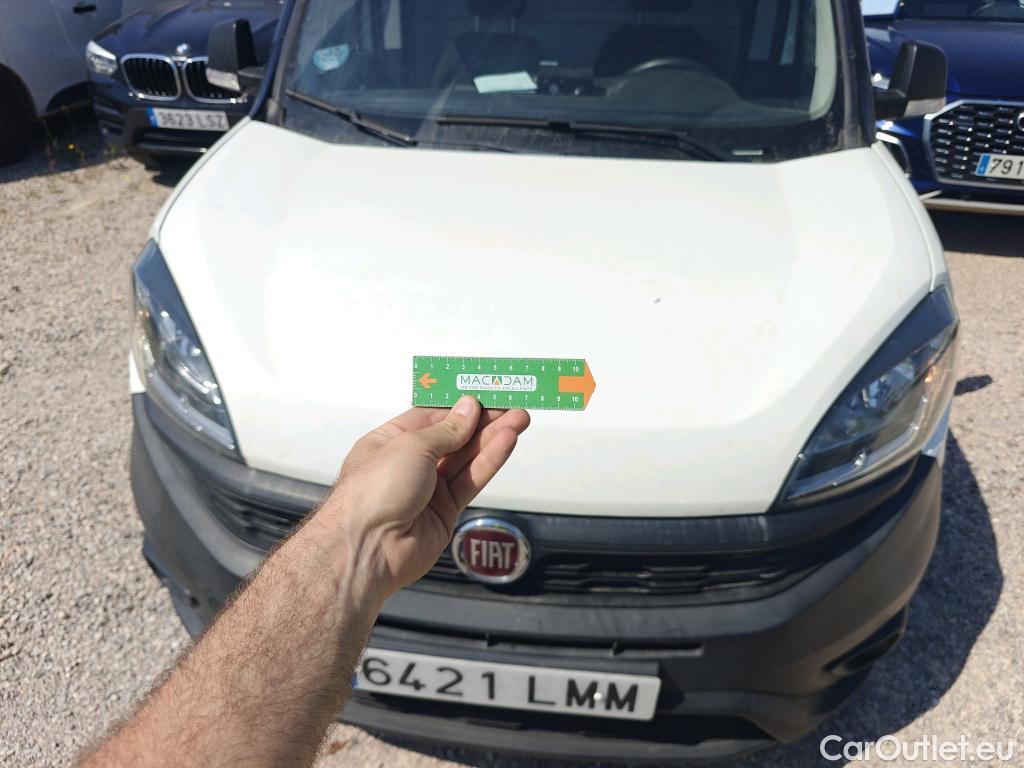  Fiat  Doblo FIAT Doblò Cargo/2015/4P/furgón derivado de turismo Cargo Maxi SX 1.6 Mjet 78kW (105CV)  Isotermo + Equipo de frio #25