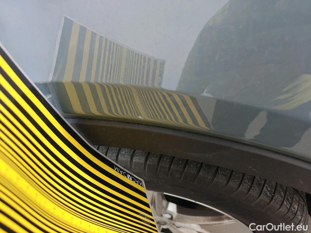  Volvo  XC 40 VOLVO XC40 todoterreno 2.0 B4 G AWD Core Auto 200 CV  #26