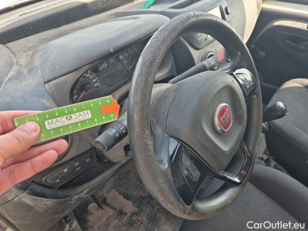  Fiat  Fiorino FIAT  / 2016 / 3P / furgón derivado de turismo Cargo Base 1.3 Mjet 59kW (80CV) E6 #2