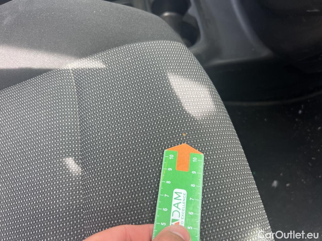  Citroen  Berlingo CITROEN  / 2018 / 4P / combi Talla M BlueHDi 100 S&S LIVE (AC) #20