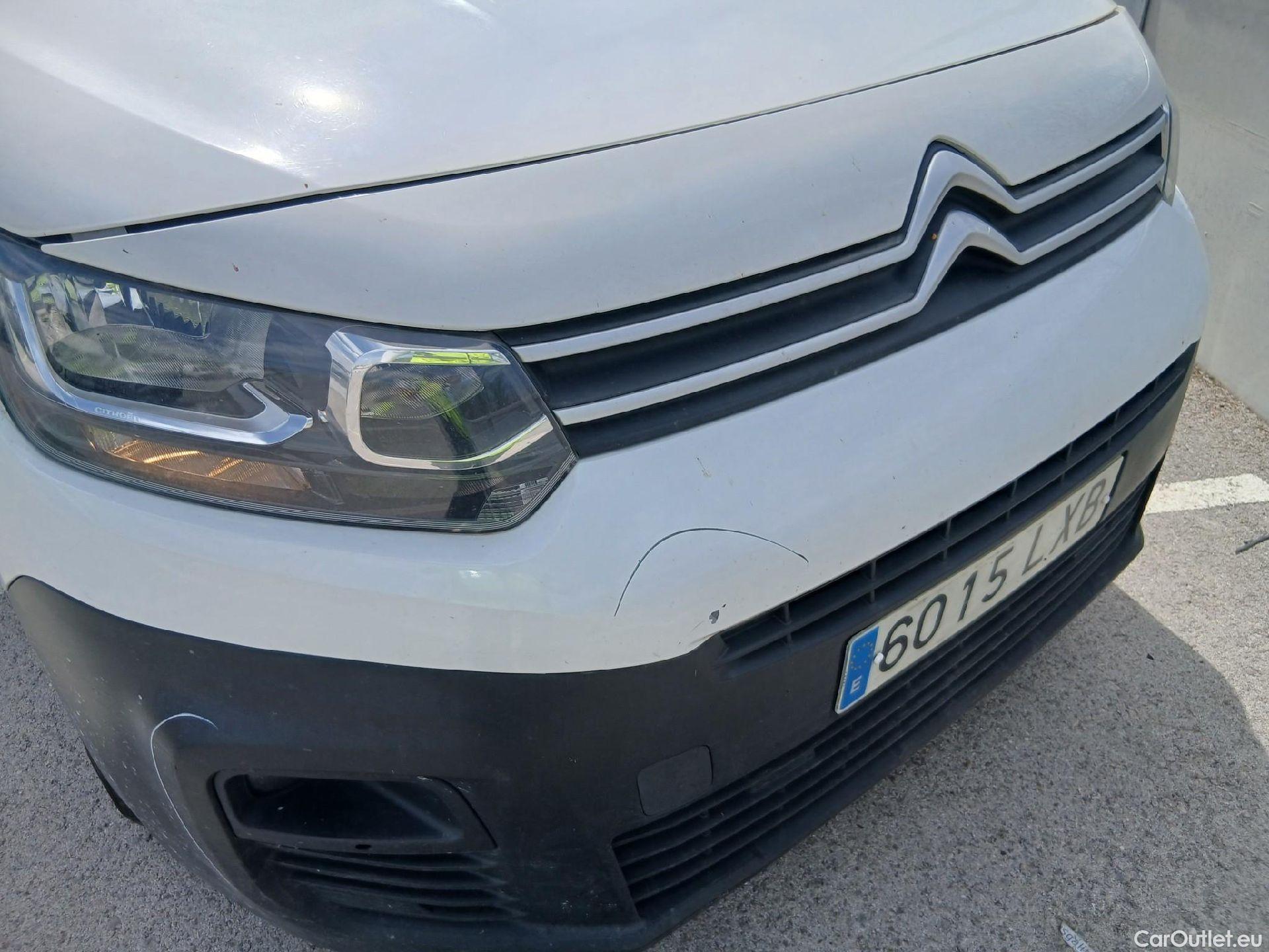  Citroen  Berlingo CITROEN  / 2018 / 3P / furgón derivado de turismo Talla M BlueHDi 100 CONTROL (AC2) #4