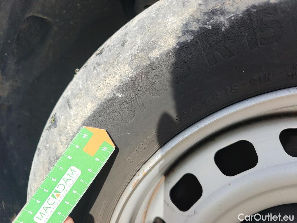  Citroen  Berlingo CITROEN  / 2018 / 4P / furgón derivado de turismo Talla M BlueHDi 100 CLUB #50