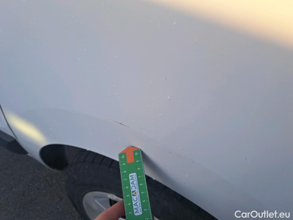  Dacia  Dokker DACIA  / 2013 / 4P / furgón derivado de turismo Van Essential Blue dCi 70kW (95CV) #24