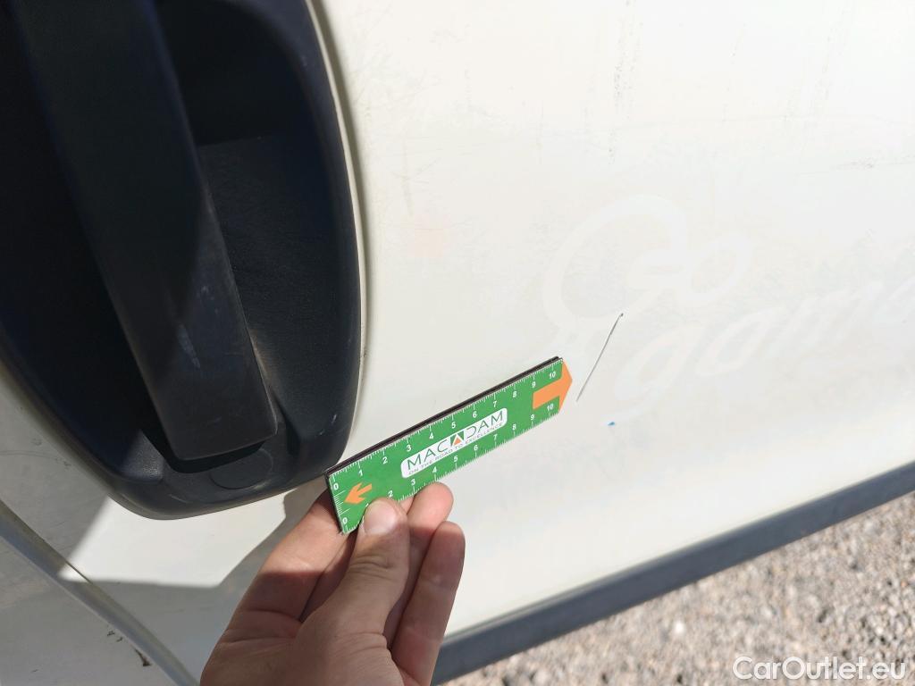  Fiat  Doblo FIAT Doblò Cargo/2015/4P/furgón derivado de turismo Cargo Maxi SX 1.6 Mjet 78kW (105CV)  Isotermo + Equipo de frio #29