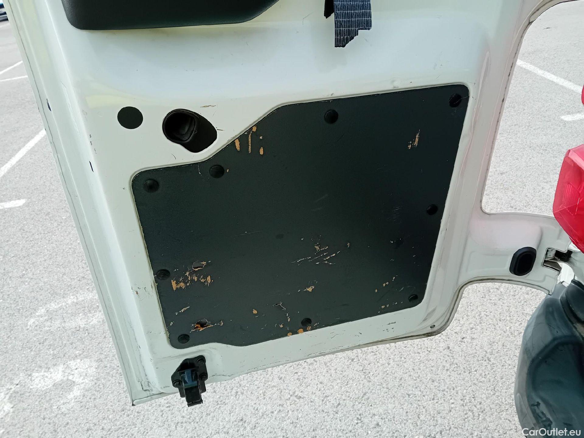  Citroen  Jumpy CITROEN  / 2016 / 4P / furgón DC Abatible Talla M BlueHDi 120 Control #1