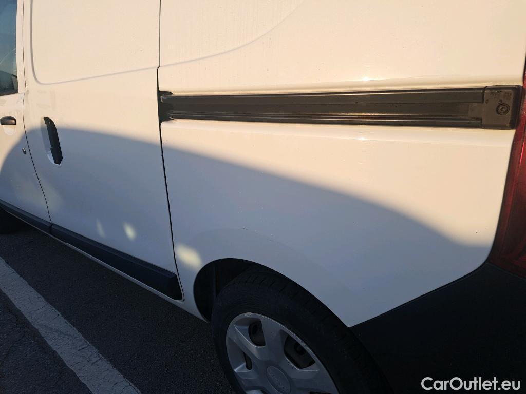  Dacia  Dokker DACIA  / 2013 / 4P / furgón derivado de turismo Van Essential Blue dCi 70kW (95CV) #23