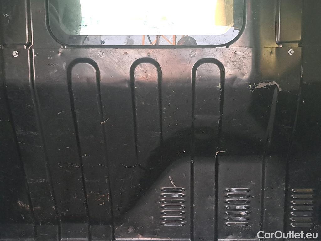  Dacia  Dokker DACIA  / 2013 / 4P / furgón derivado de turismo Van Essential Blue dCi 70kW (95CV) #36