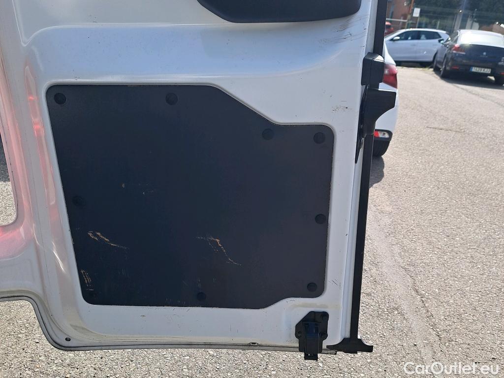  Citroen  Jumpy CITROEN  / 2016 / 4P / combi Combi Talla M BlueHDi 120 S&S Confort #9