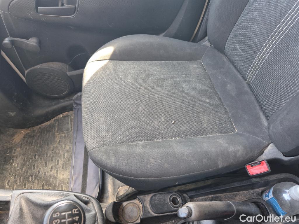  Fiat  Fiorino FIAT  / 2016 / 3P / furgón derivado de turismo Cargo Base 1.3 Mjet 59kW (80CV) E6 #3