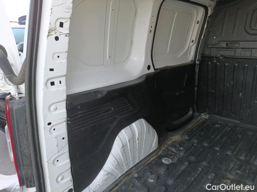  Citroen  Berlingo CITROEN  / 2018 / 4P / furgón derivado de turismo Talla M BlueHDi 100 DRIVER #11