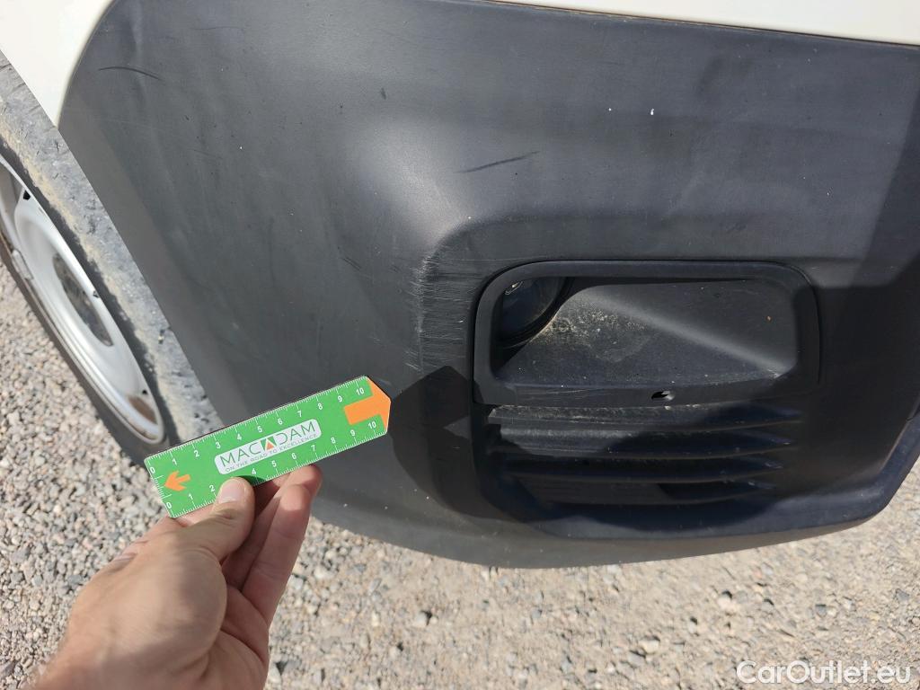  Citroen  Berlingo CITROEN  / 2018 / 4P / furgón derivado de turismo Talla M BlueHDi 100 CLUB #40